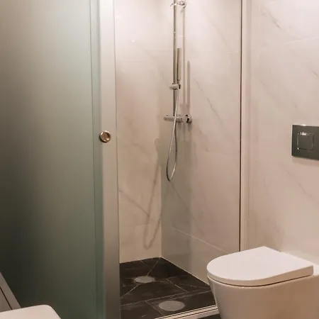 Real By Mycelia Real (Castelo de Paiva)